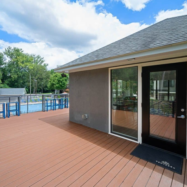 Pool Lounge Deck